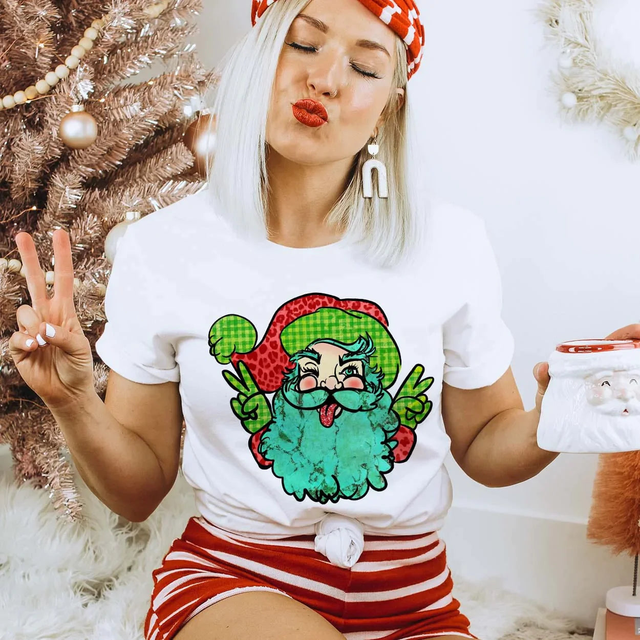 Online Exclusive | Hippie Peace Santa Short Sleeve Graphic Tee in White