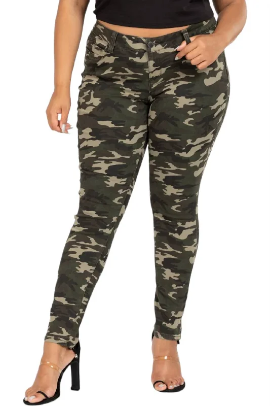 Skinny Jeans - Plus In Green Camo