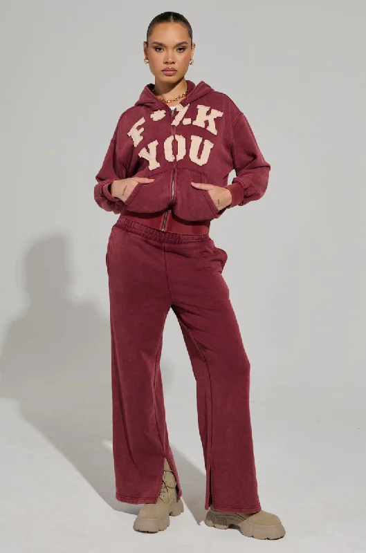 GRAPHIC LANGUAGE MINERAL WASH SWEAT PANT IN BURGUNDY